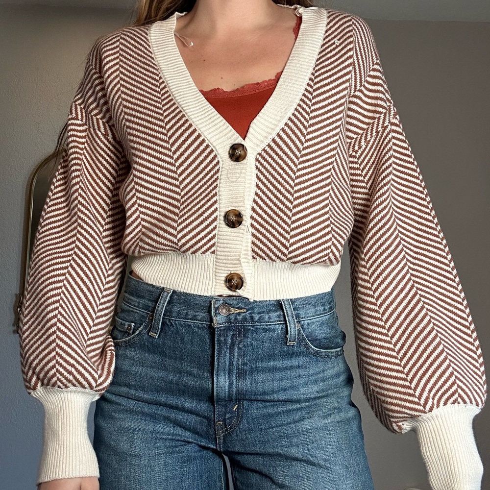 Cropped Sweater Cardi